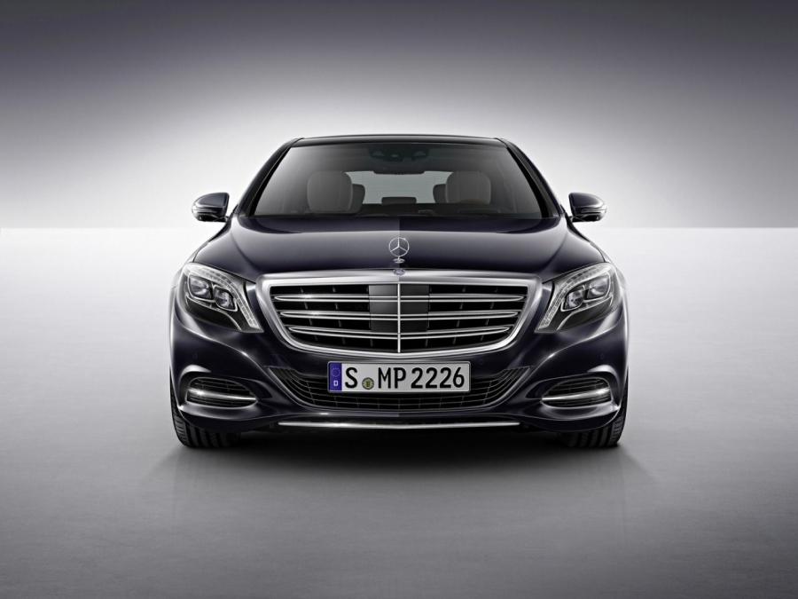  Mercedes-Benz S600 2014 года  (фото 15 из 21)